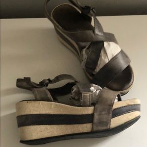 Women’s Antelope platforms, 9M
